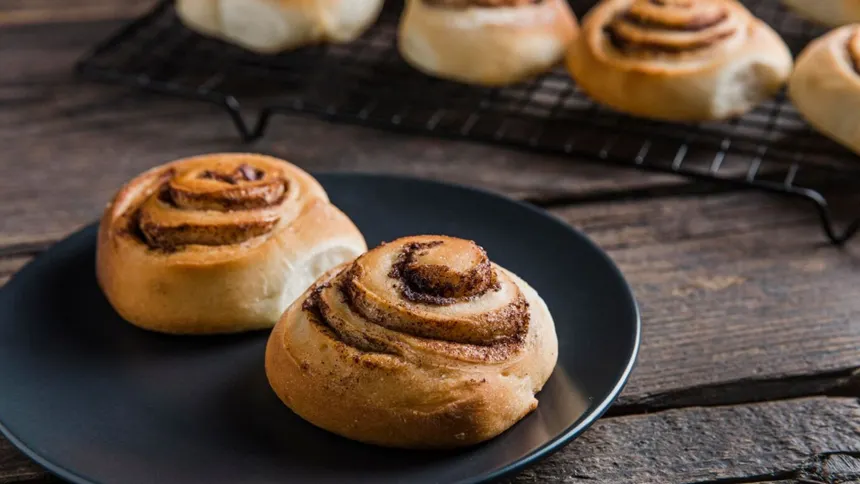 Cinnamon Roll Avellana